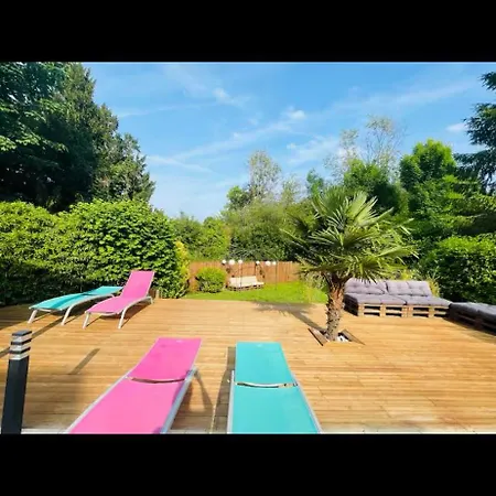 Independant Dans Maison Avec Piscine Privee * Boissy-l'Aillerie